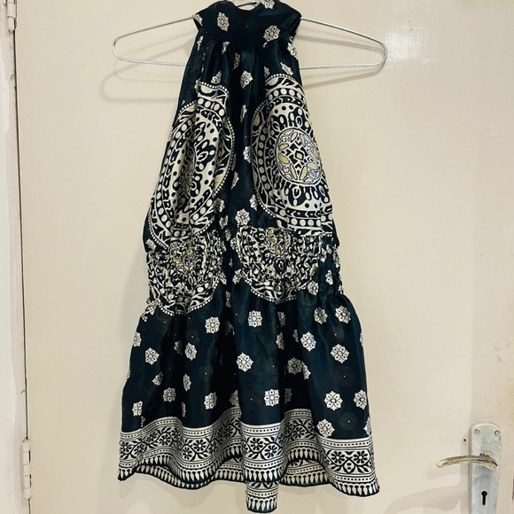 Black printed satin halter neck top - Picture 2 of 9